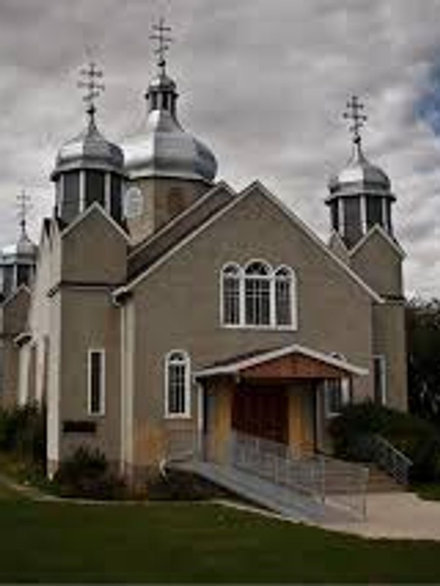 Holy_Trinity_Ukrainian_Orthodox_Calmar_AB