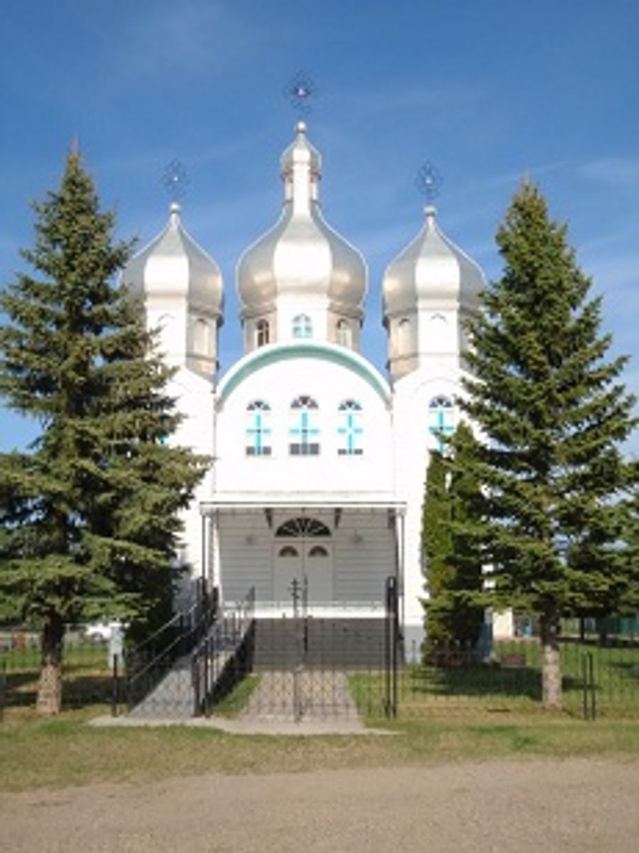 Dormition_of_the_Virgin_Mary_Ukr_Orthodox_Church_Nipawin_SK