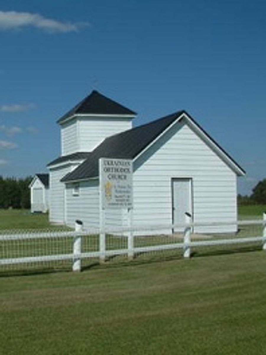 Saint_Nicholas_Ukr_Orthodox_Church_MacNutt_SK