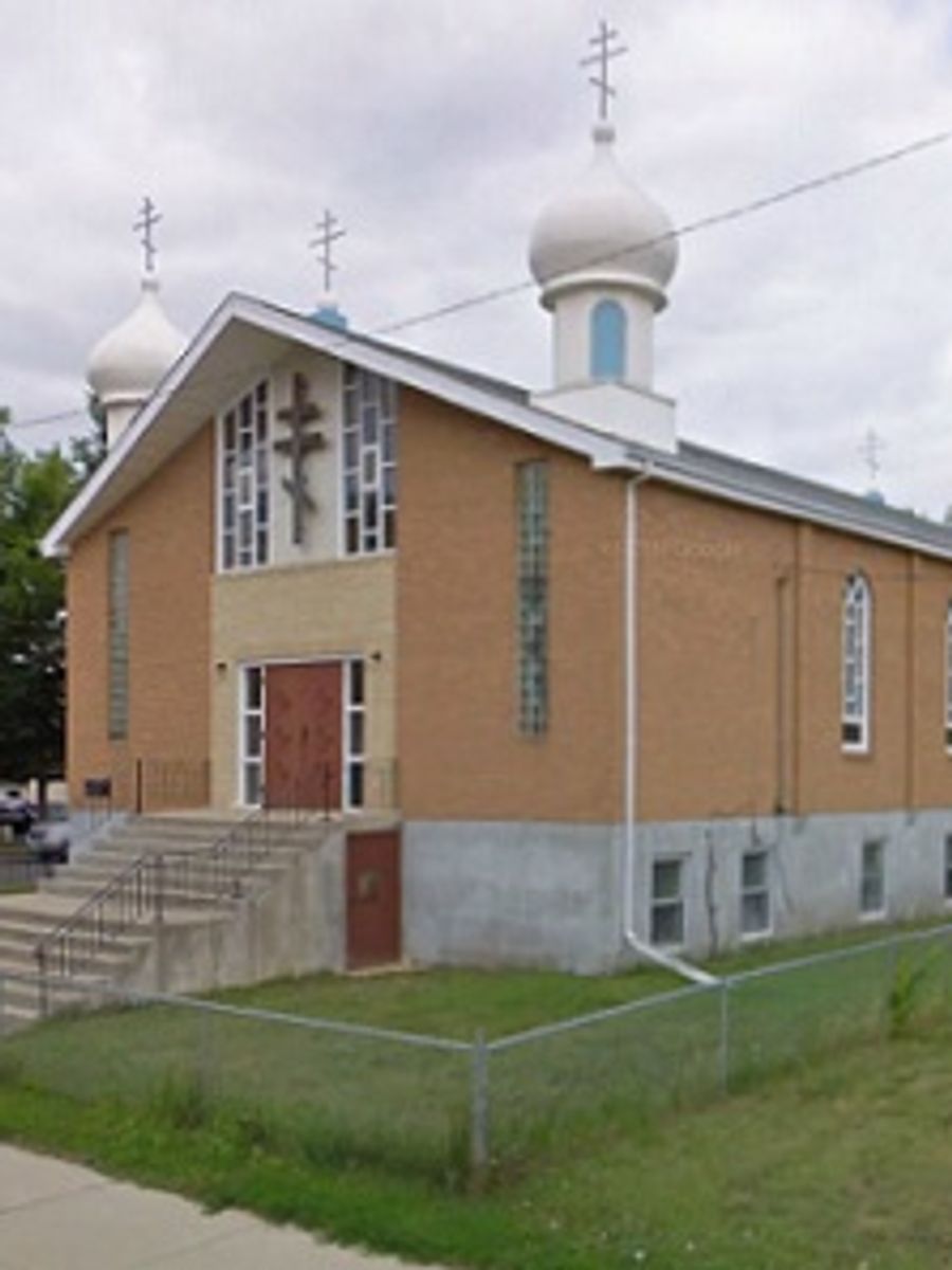 Saint_Volodymyr_Ukr_Orthodox_Church_673_Grandview_St_W_Moose_Jaw_SK